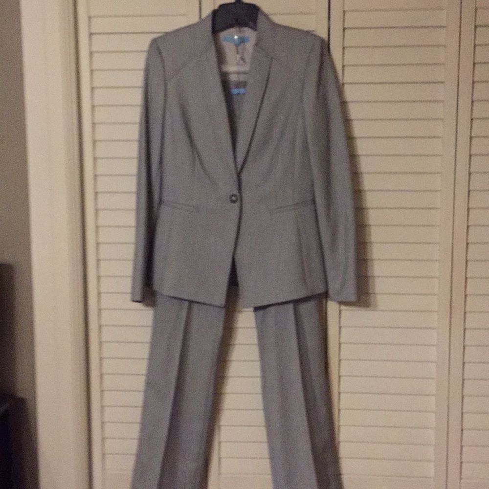 Antonio Melani pant suit
